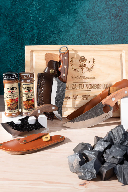 Kit Garras Afiladas - Cuchillo, Tabla Personalizada y Sazonador