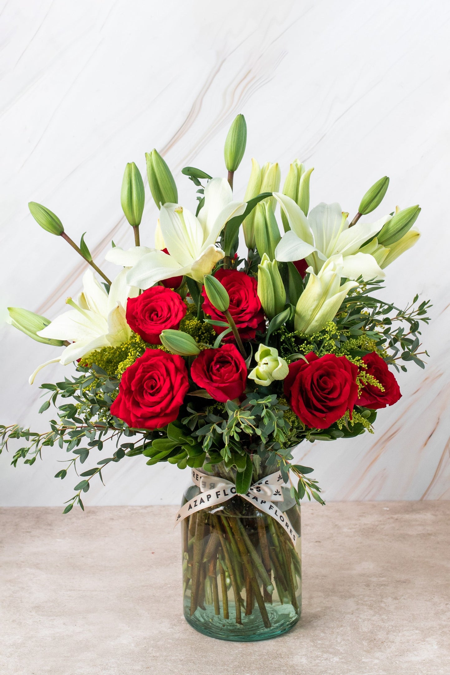 Carmín - Rosas Rojas y Lilium Blanca PTO. ESCOND.