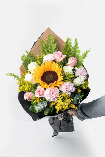 Amable / Girasol, Rosa Blanca y Clavel Rosa IRAPUATO