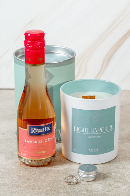 Kit Vela Mirum Light Sapphire - Vino Rosado + Suculenta