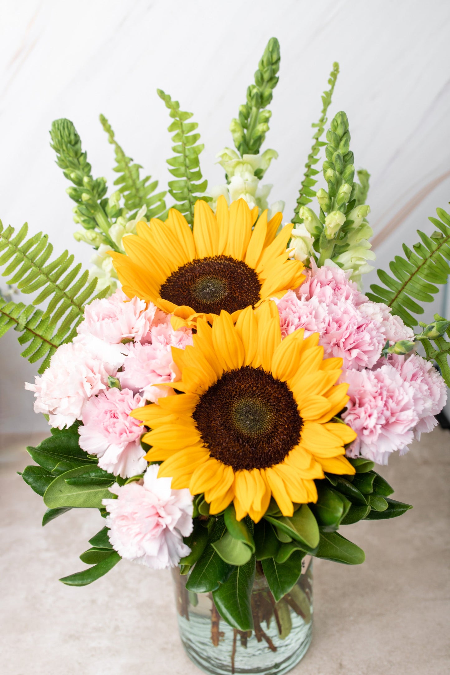 Feliz Día / Girasoles y Claveles Rosas TORREÓN