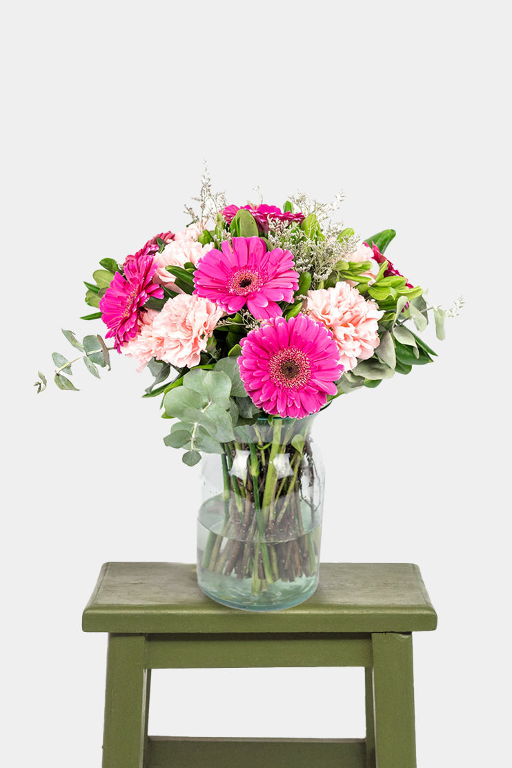 Noche en París // Gerbera Rosa y Clavel Rosa